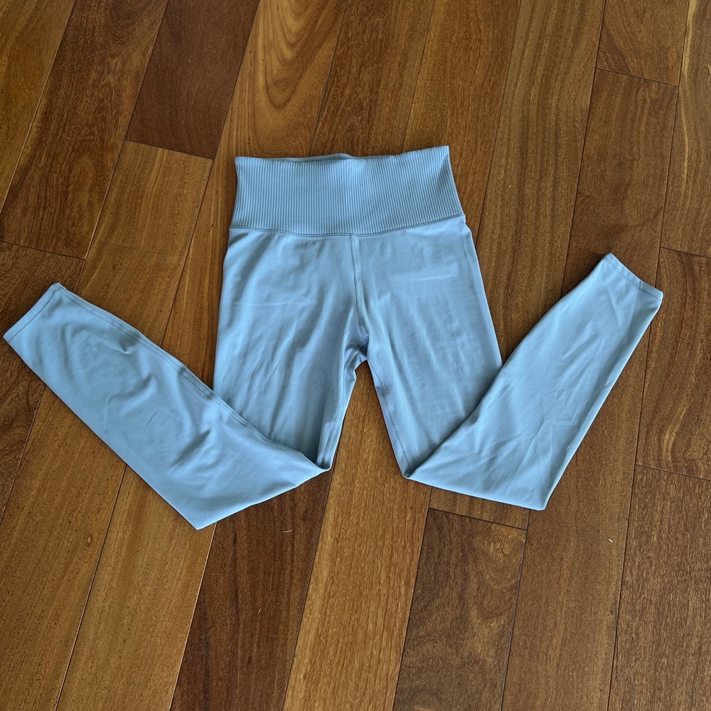 Vuori Blue High-Waisted Leggings